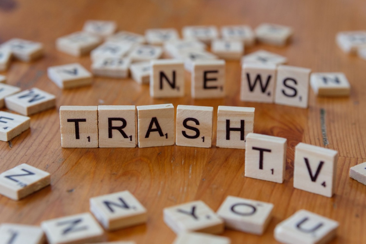 en-tête de presse sur la crise financière