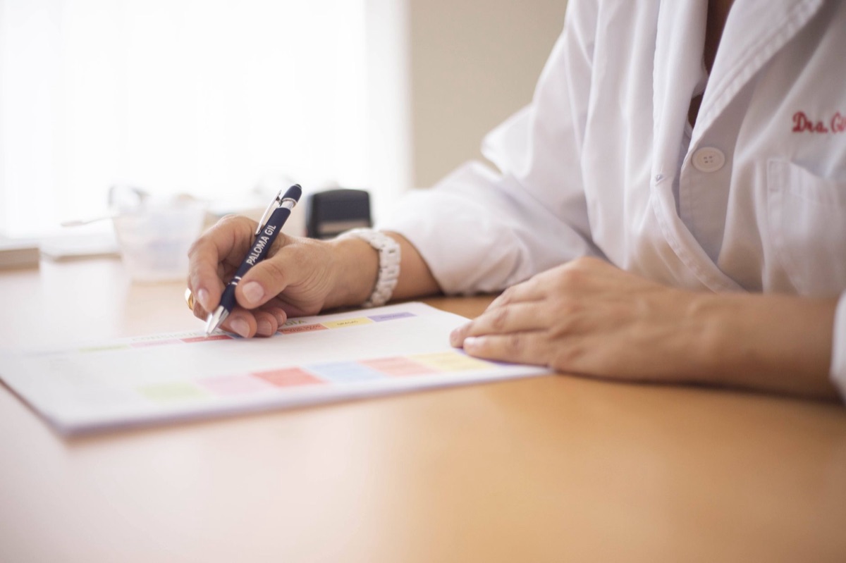 Krankenhausakten und Formulare