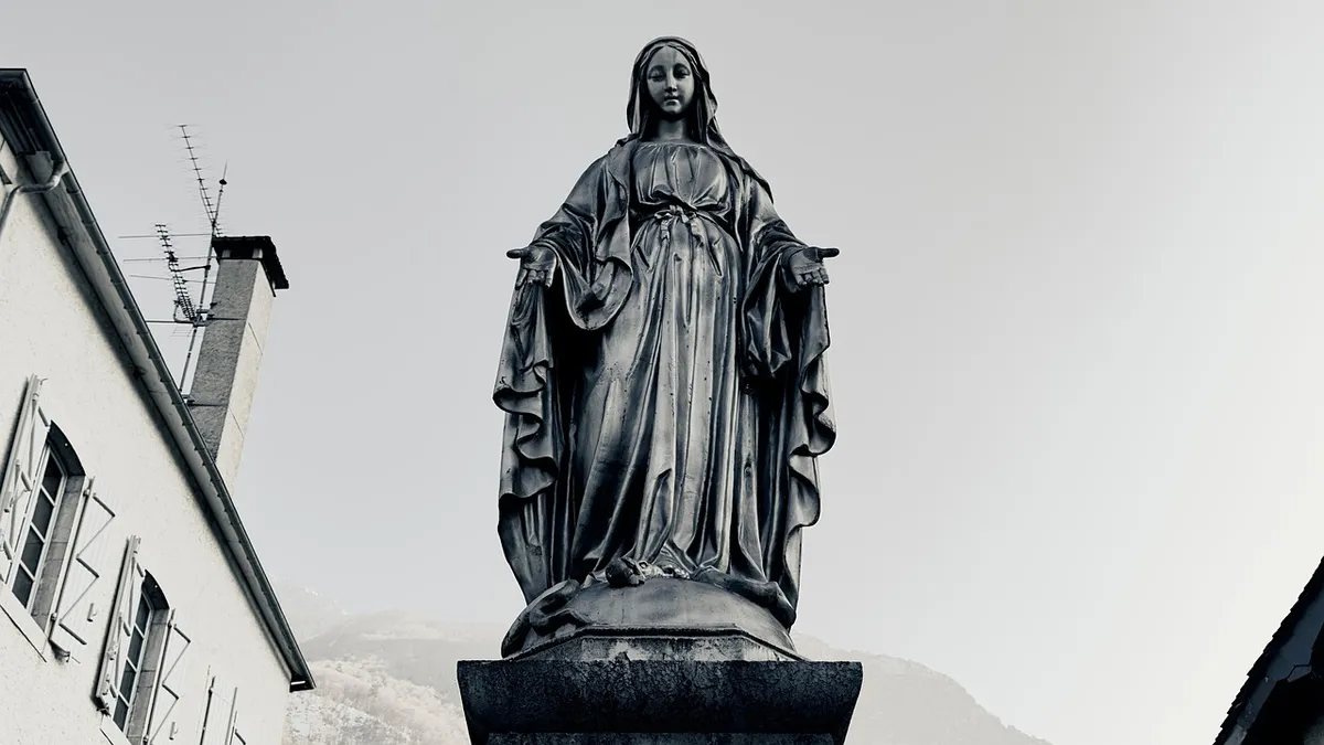 virgin, church, religion, christian, sculpture, statue, stones, rocks
